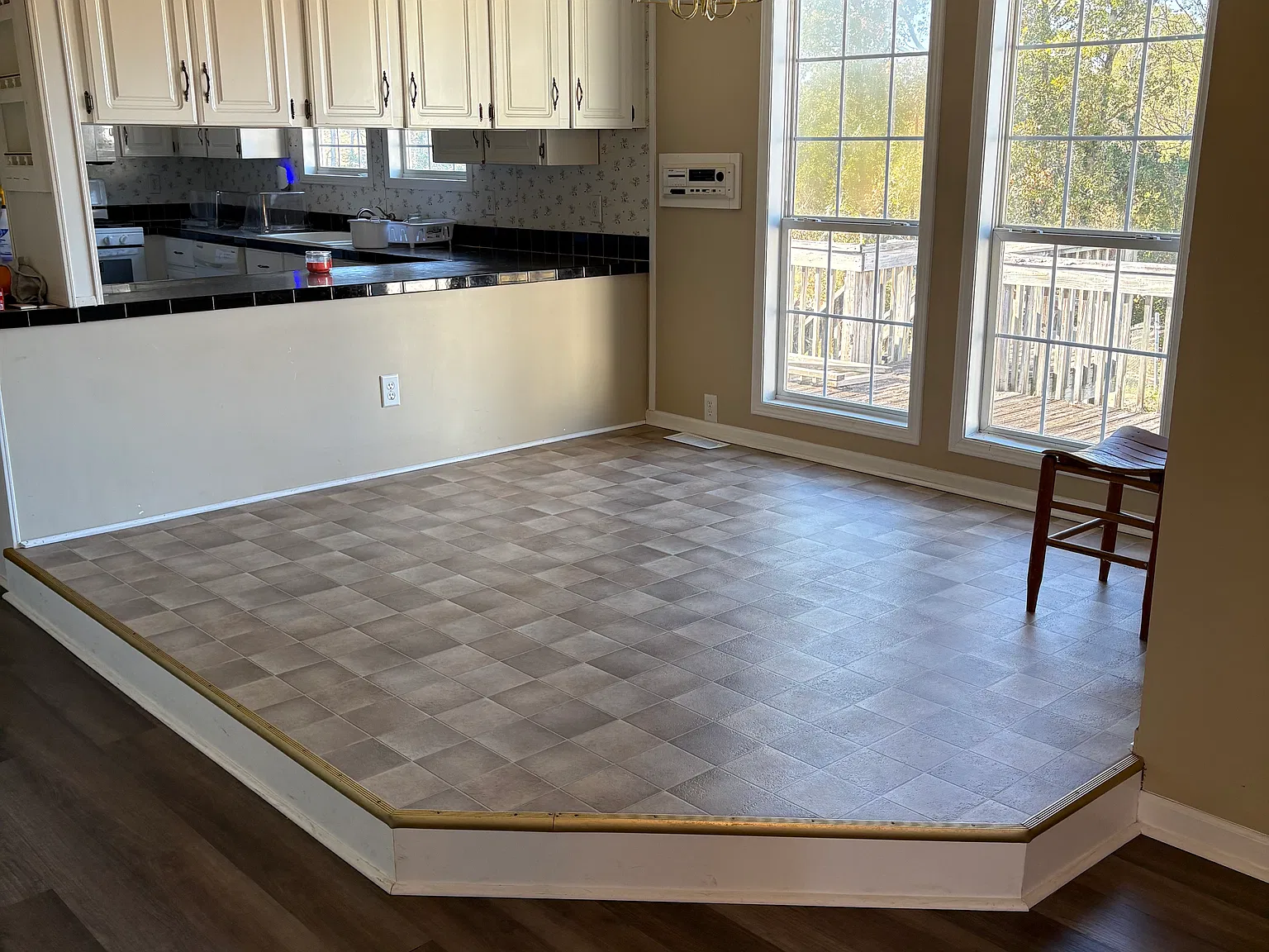 3 bed, 1800 sqft, $1,000 — Photo 3