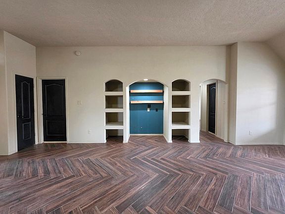 5th image of 814 Mimosa Ave