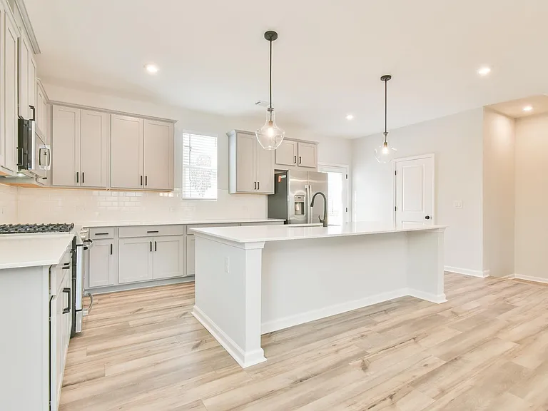2390 Whistler Way NE — Photo 11