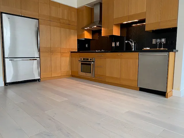 1 bed, 890 sqft, $2,250 — Photo 3