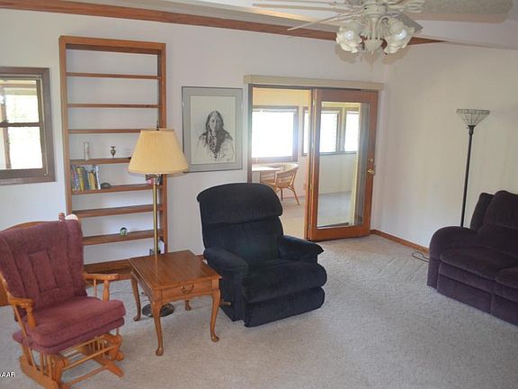 5th image of 1110 S Lakeshore Dr