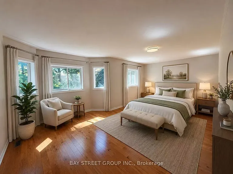 1054 Chateau Ct — Photo 19