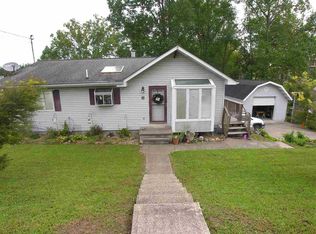 6 Wolfe Dr, Huntington, WV 25705