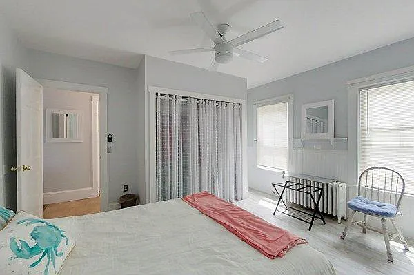 1 bed, 800 sqft, $2,200 — Photo 4