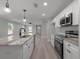 102 Magnolia Ct, Crestview, FL 32536