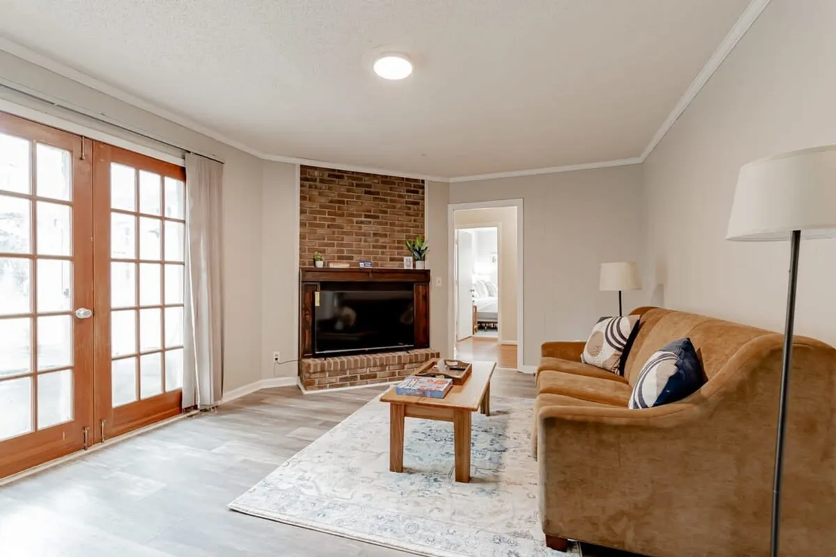 Primary Photo - 1614 N Woodstream Rd #ID1043658P