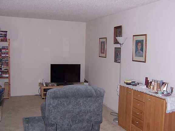 5th image of 6597 W Philadelphia Dr