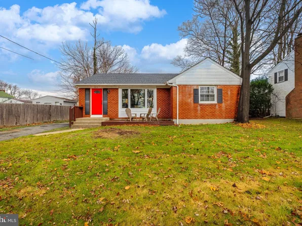 262 Hendrickson Ave, Edgewater Park, NJ 08010