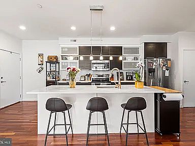 Kitchen & Main Entrance