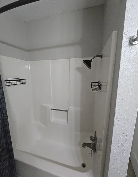 200 Henley Perry Dr — Photo 10