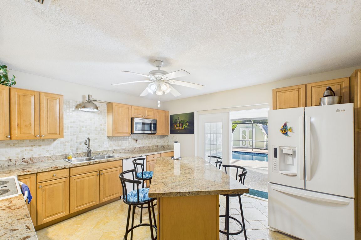 next background image