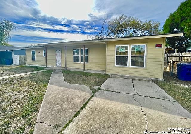 2nd image of 6922 Martinique Dr