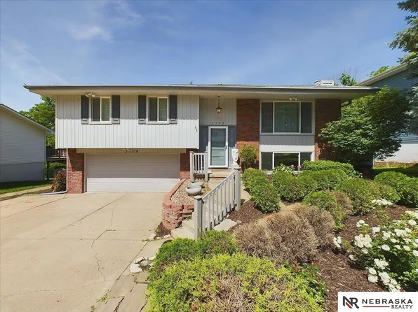 3908 N 95th St, Omaha, NE 68134