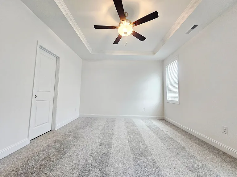283 Crowville St — Photo 15