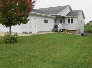 1502 E Redwood Blvd #F, Brandon, SD 57005