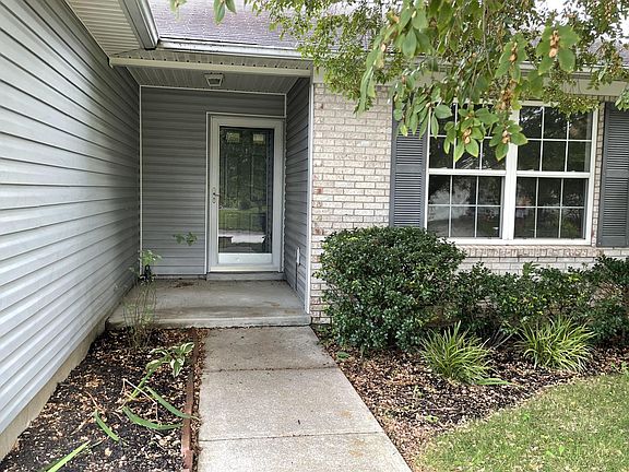 Front Entrance with screen door