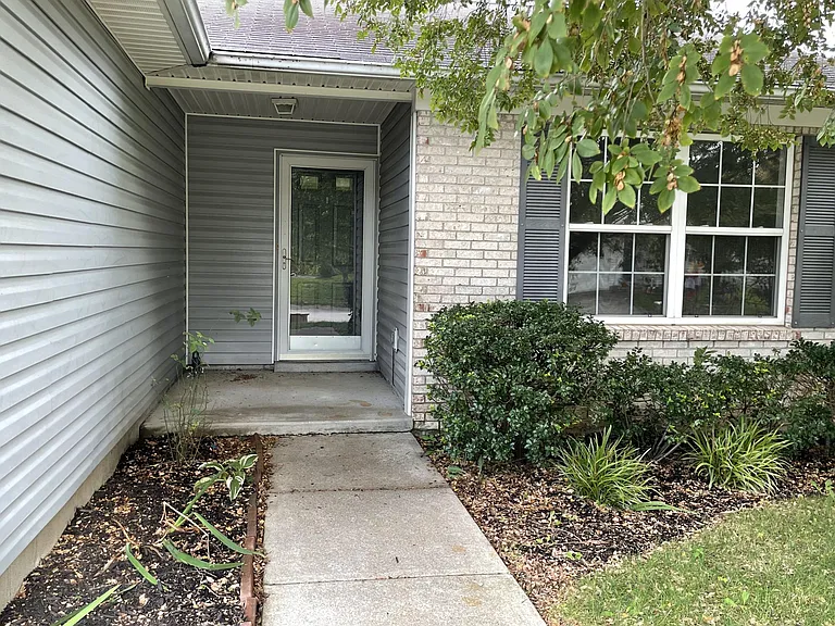 Front Entrance with screen door