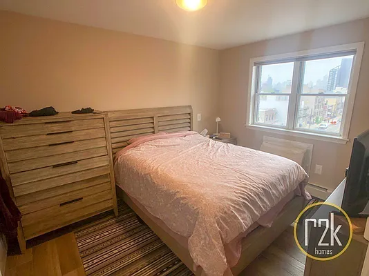 Rented by Realty 2000 Corp | media 34