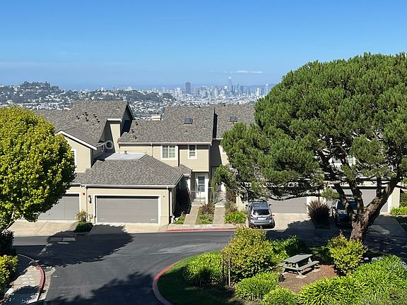 3rd image of 86 Cityview Dr