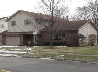 690 Oak Run Dr, Bourbonnais, IL 60914