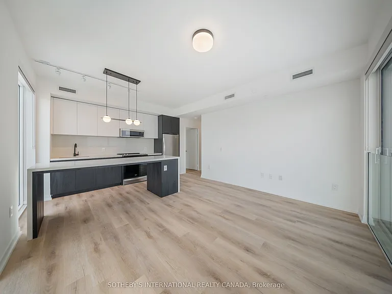 5 York Rd #402 — Photo 13