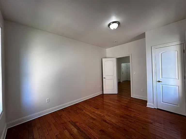 487 Garfield Ave #6E — Photo 5