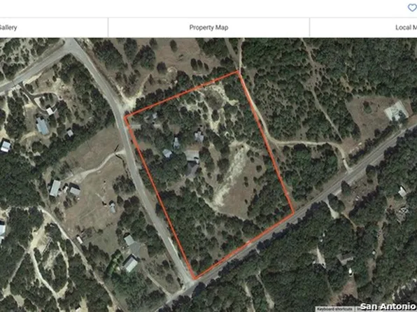 208 SCENIC MOUNTAIN DR, Lakehills, TX 78063