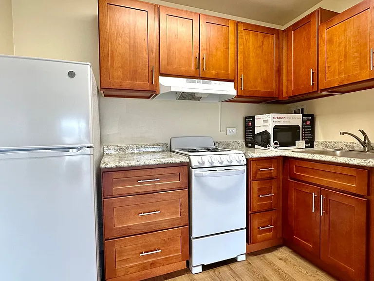 1415 Victoria St #1010 — Photo 7