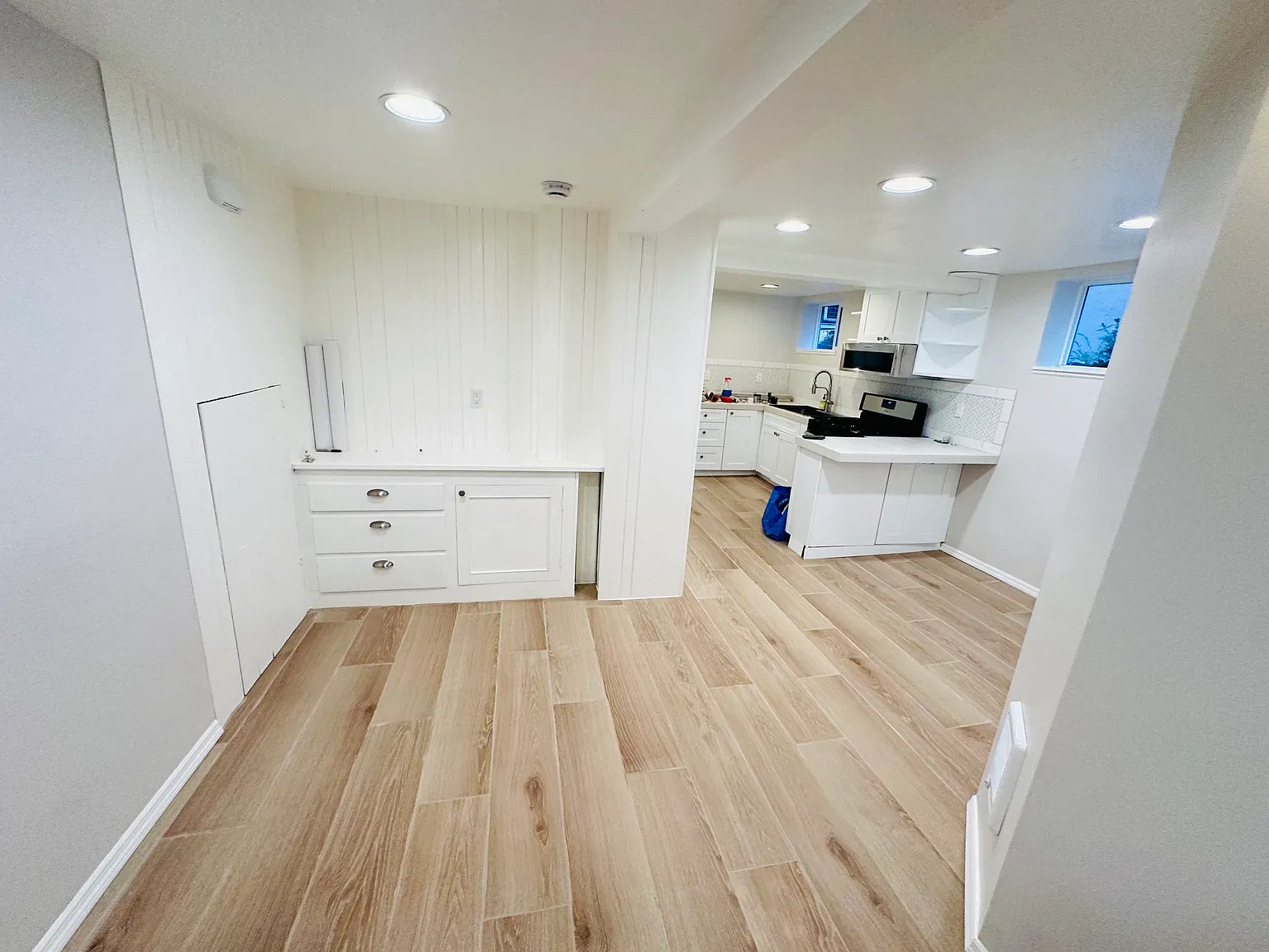 2 bed, 700 sqft, $1,600 — Photo 3
