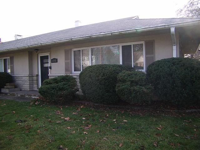 1st image of 2041 W 5th Ave