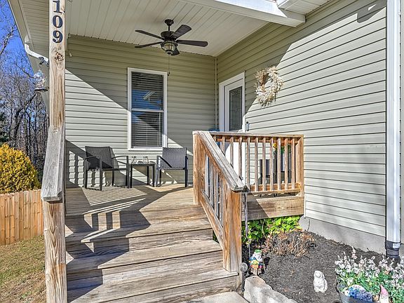 4th image of 109 May Apple Dr