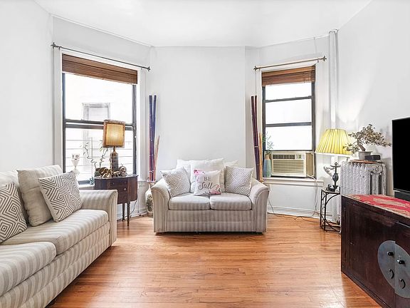 2nd image of 14 W 119th St APT 5