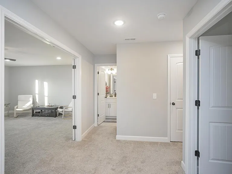1003 Villa Cir — Photo 23