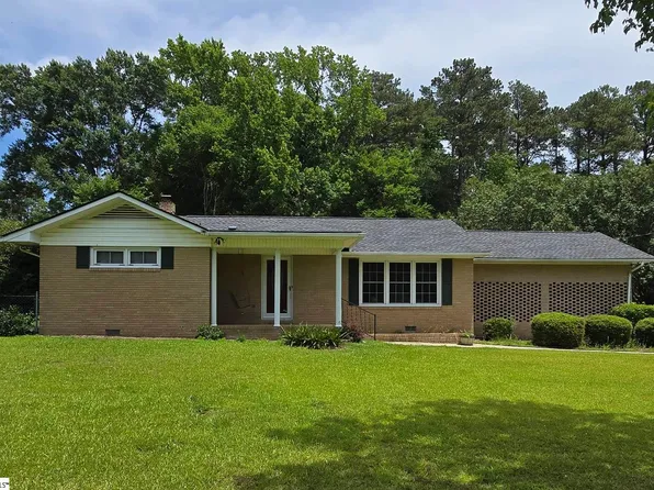 994 Providence Rd, Lancaster, SC 29720