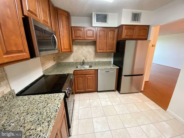 1800 Old Meadow Rd APT 1412, Mc Lean, VA 22102