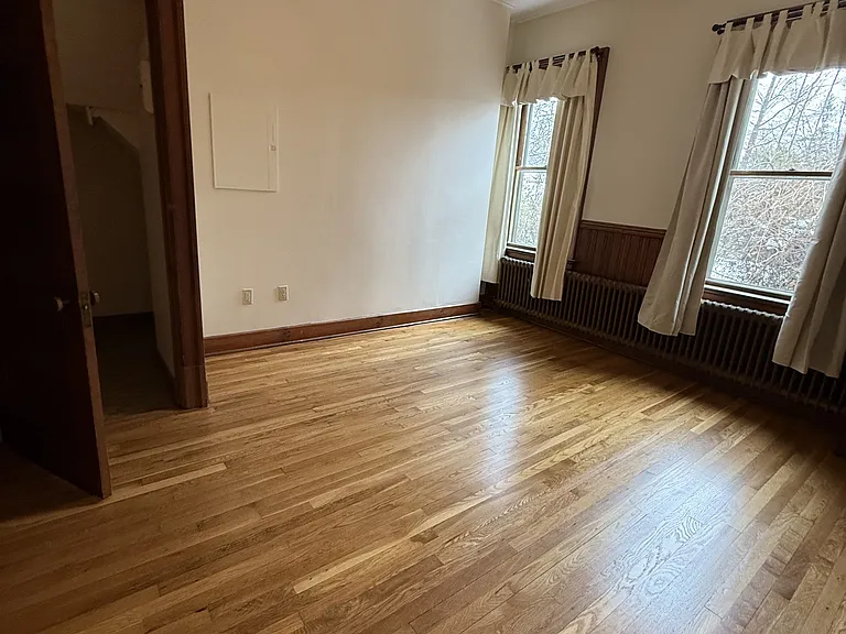 85 E Spring St #D — Photo 7