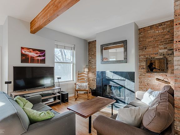 3rd image of 2435 N Albany Ave APT 3