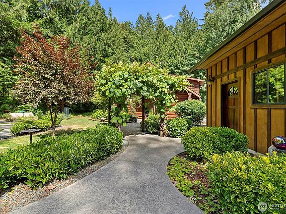 3rd image of 7315 Hideaway Lane