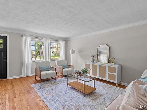 5th image of 7636 Comfort Ave