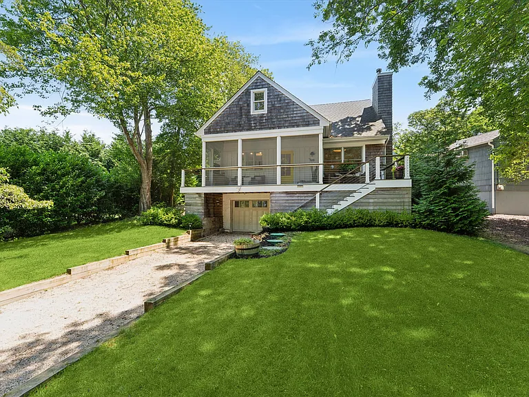 104 Lake Dr — Photo 14