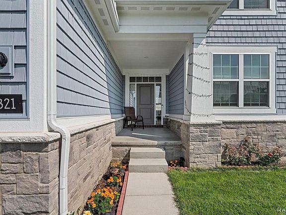4th image of 1821 Emerald Ln