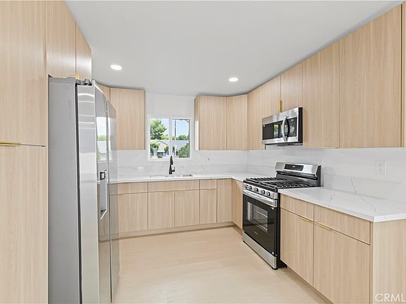 3rd image of 28201 Hot Springs Ave