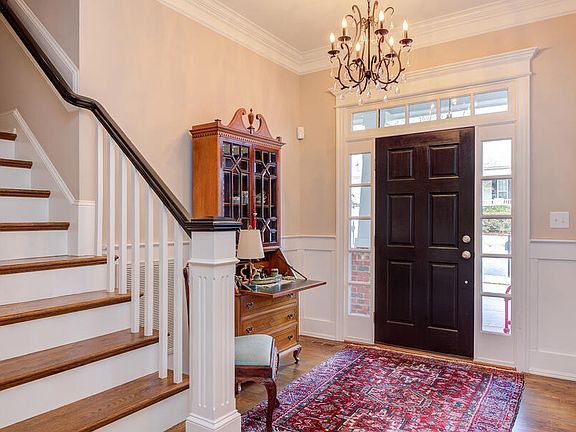 4th image of 218 Kinsale Dr