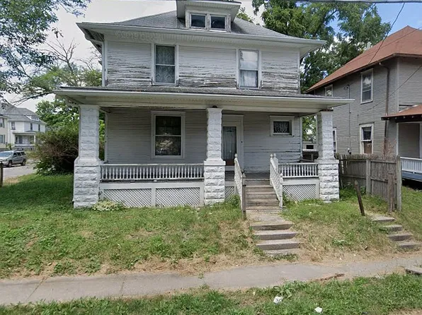 824 25th St, Rock Island, IL 61201