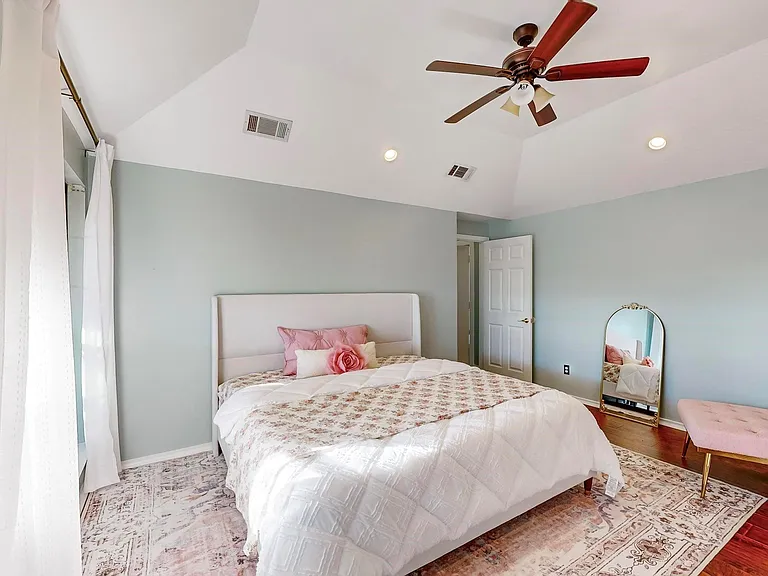 811 Oakway Ct — Photo 19