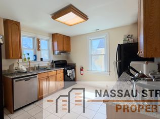 23 Pine St #B, Princeton, NJ