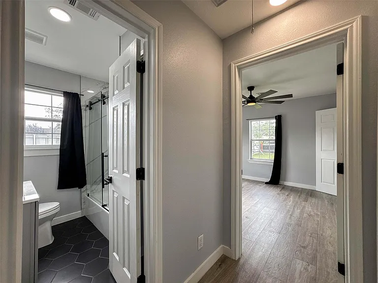 730 Dunkley Dr — Photo 23