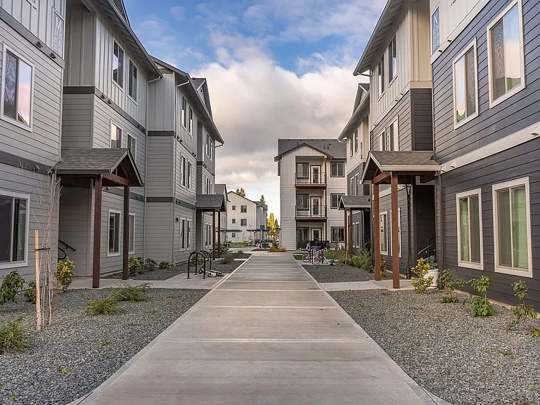 Woodburn Place Apartment Homes — Photo 3