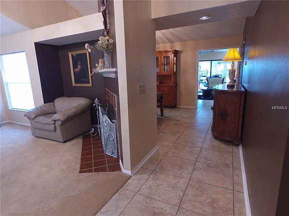 4th image of 1405 Cloverfield Dr