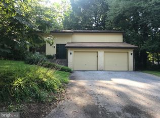 353 Timber Ln, Lebanon, PA 17042